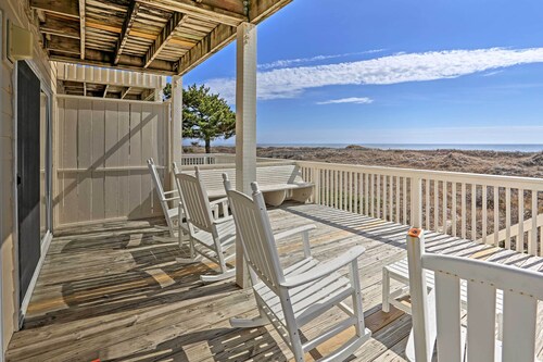 Family-Friendly Vacation Home: Steps to Beach!