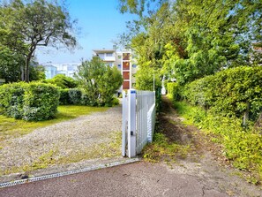Enceinte de lâhĂ©bergement
