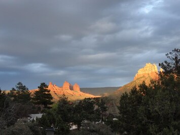 Foto von Sedona Cabin, perfekte Aussicht, in der Nähe von Art & Dining