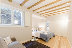 2 bedrooms, in-room safe, iron/ironing board, free WiFi - Arrábida - River View Apartment (Oporto)