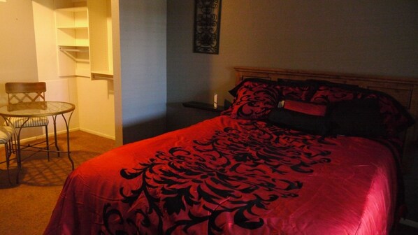 2 多间卧室、熨斗/熨衣板、WiFi、床单