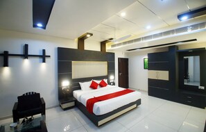 Royal Suite | Premium bedding, free WiFi - Hotel Le Moshe Inn (Kondotti)