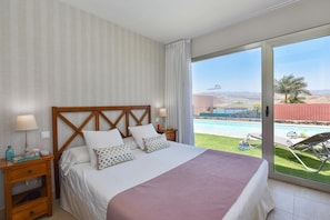 2 chambres, fer et planche Ă repasser, Wi-Fi, draps fournis