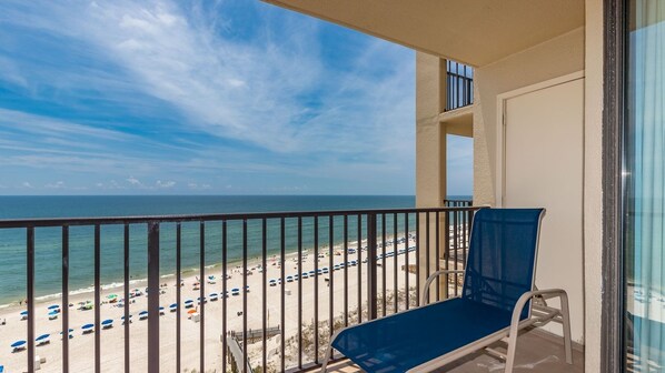 Property grounds - 2BR @ Phoenix III Condo (Orange Beach)