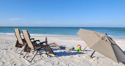 Hibiscus Suite - The Perfect Getaway - situé à 60 pas de la plage!