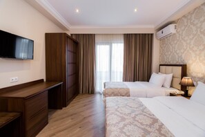 Ropa de cama de alta calidad y minibar 