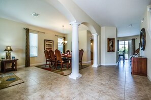 Dining - Rent Your Own 5 Star Villa in Orlando, West Haven, Villa Orlando 1825 (Davenport)