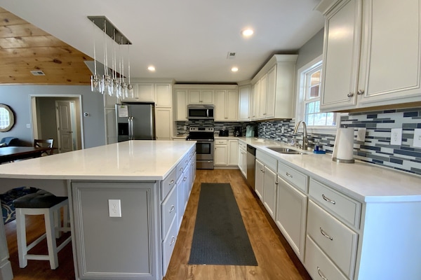 Frigorífic, microones, forn i placa de cuina