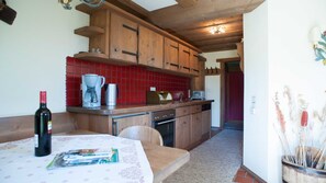 Unclassified image, 4 of 11, button