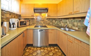 Fridge, microwave, dishwasher