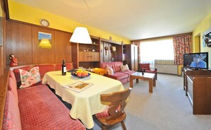 Unclassified image, 3 of 11, button