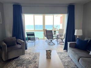 TV, DVD player, books, stereo