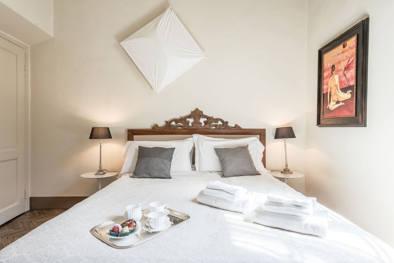 4 bedrooms, desk, iron/ironing board, WiFi