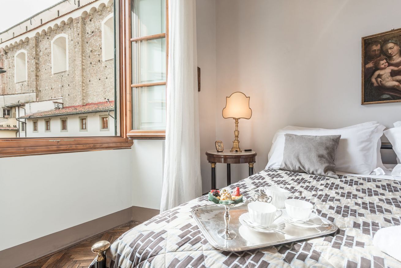 4 Schlafzimmer, Schreibtisch, Bügeleisen/Bügelbrett, WLAN