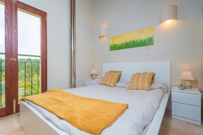 1 bedroom, iron/ironing board, free WiFi, bed sheets - CAN PINA - ECO REDONDA 2 - Apartment with shared pool in Costitx. Free WiFi (Costitx)