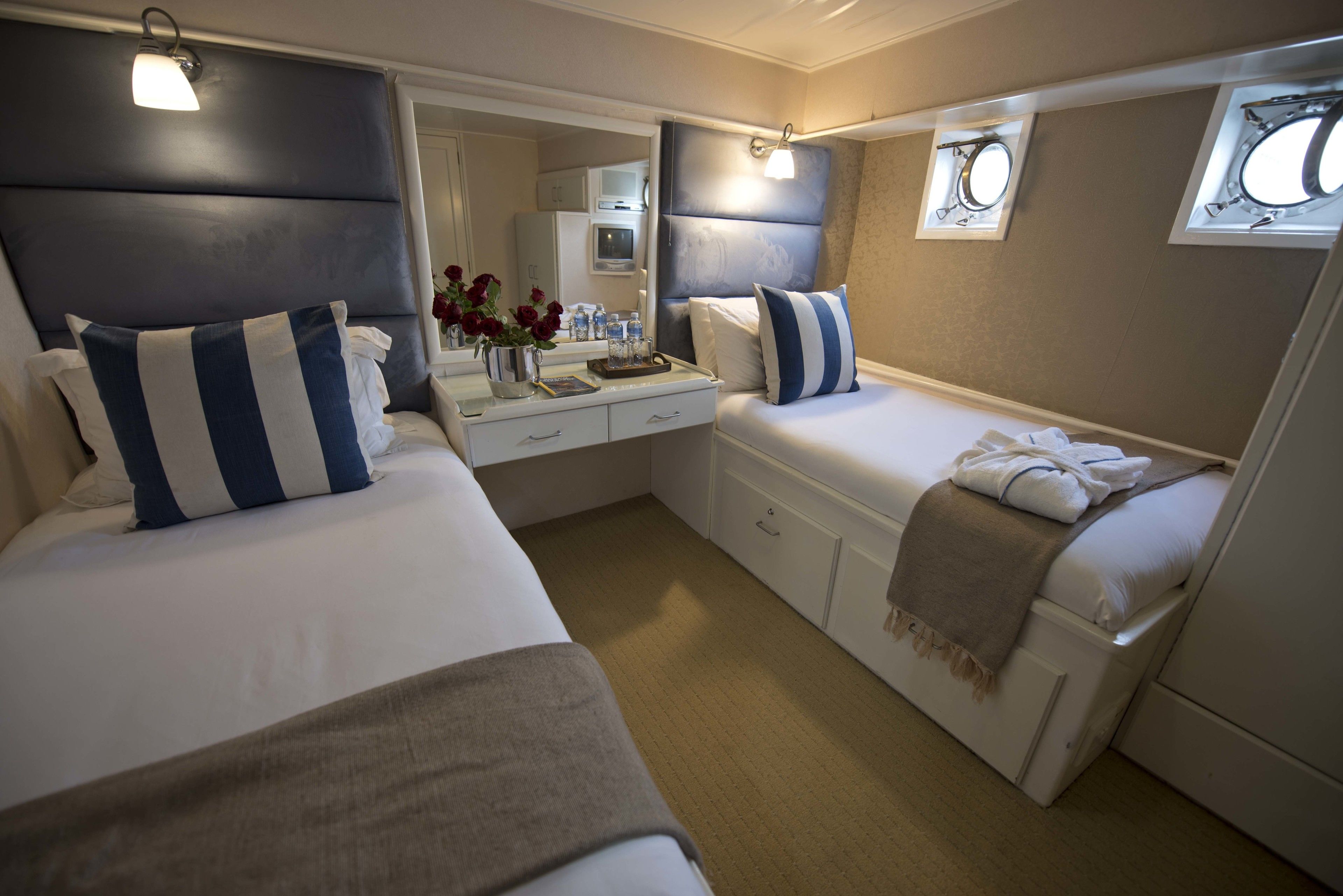 Suite (Twin 1) | 1 bedroom, in-room safe, blackout drapes, iron/ironing board