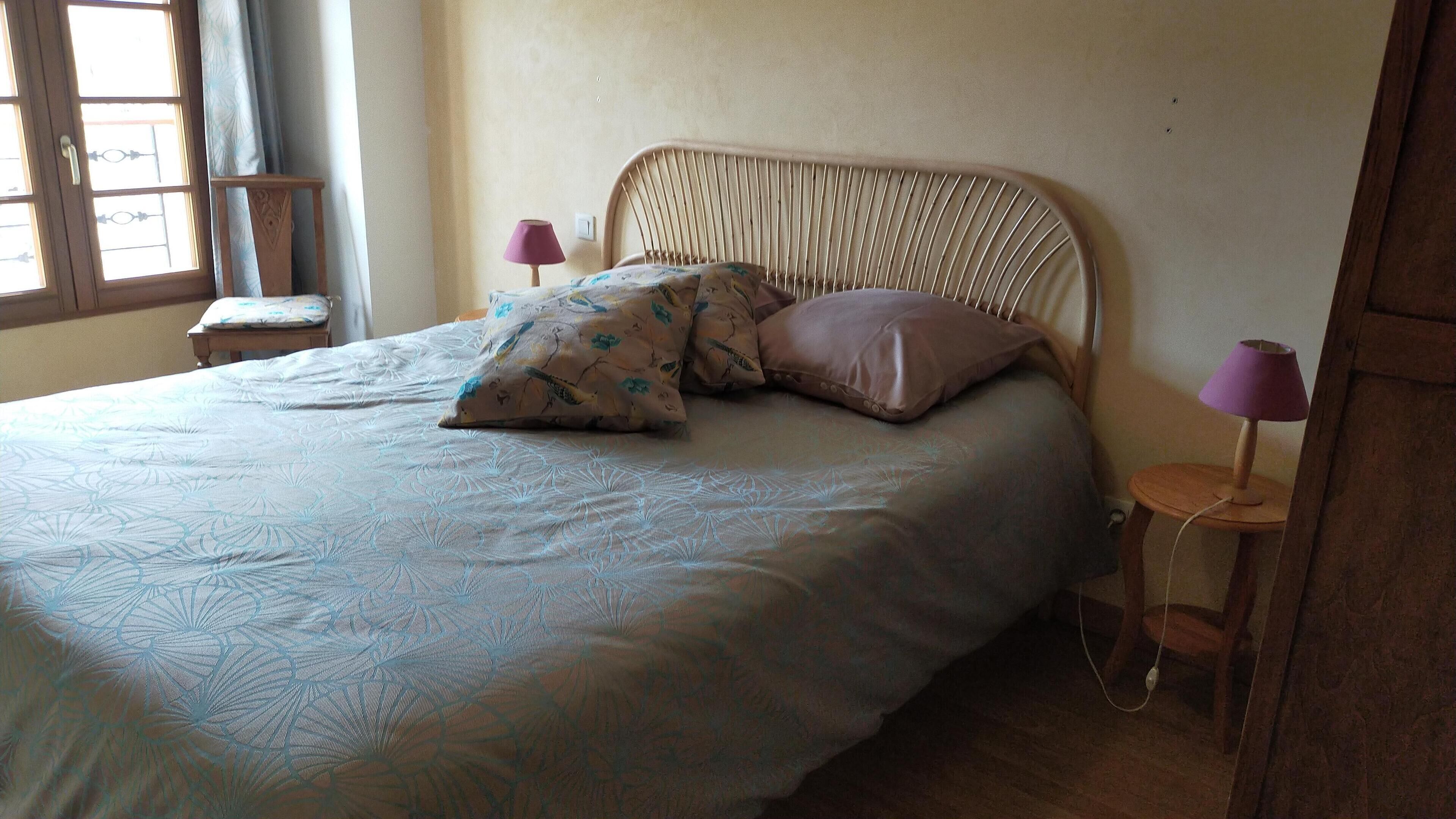 3 chambres, fer et planche à repasser, lit parapluie, Wi-Fi gratuit
