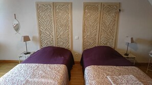 3 chambres, fer et planche à repasser, lit parapluie, Wi-Fi gratuit