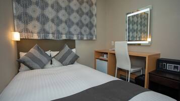 Desk, free WiFi, bed sheets