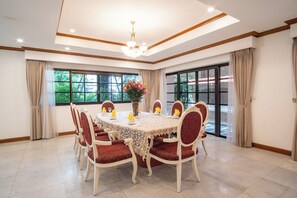 Dining room -  Oriental Palace Apartments Hanoi (Hanoi)