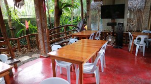 Daily cooked-to-order breakfast for a fee - Victoria Guest House and Cottages (Puerto Princesa)