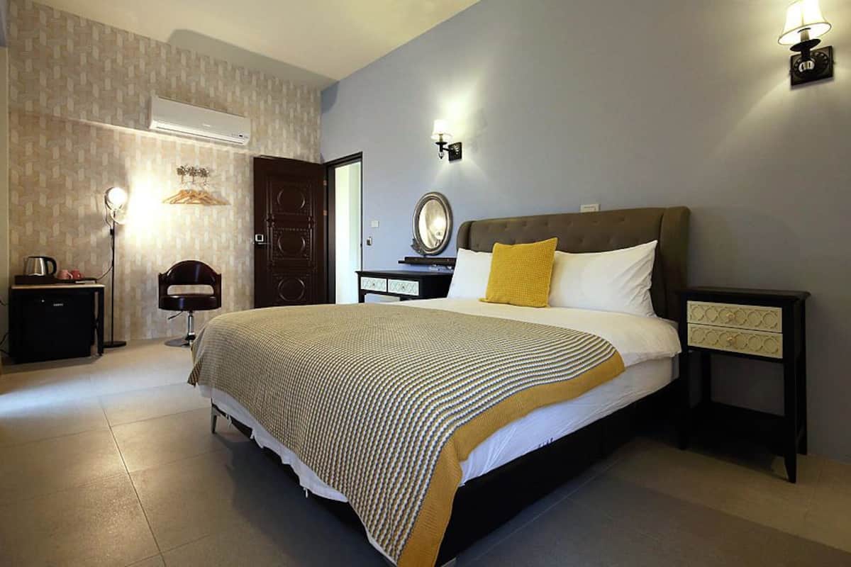 Deluxe Double Room | Premium bedding, individually decorated, individually furnished, desk