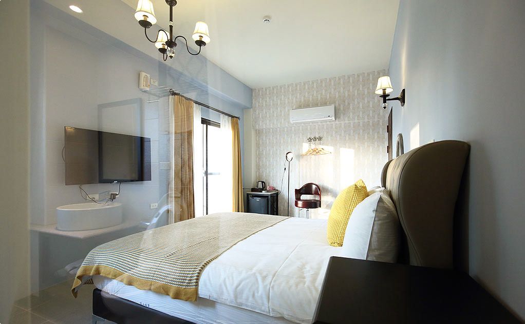 Deluxe-dobbeltværelse | Premium-sengetøj, individuelt design, individuel indretning, skrivebord