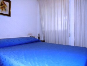 3 Schlafzimmer, Bügeleisen/Bügelbrett, Bettwäsche