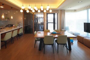 Interior detail - Master Is My Home (Wujie)