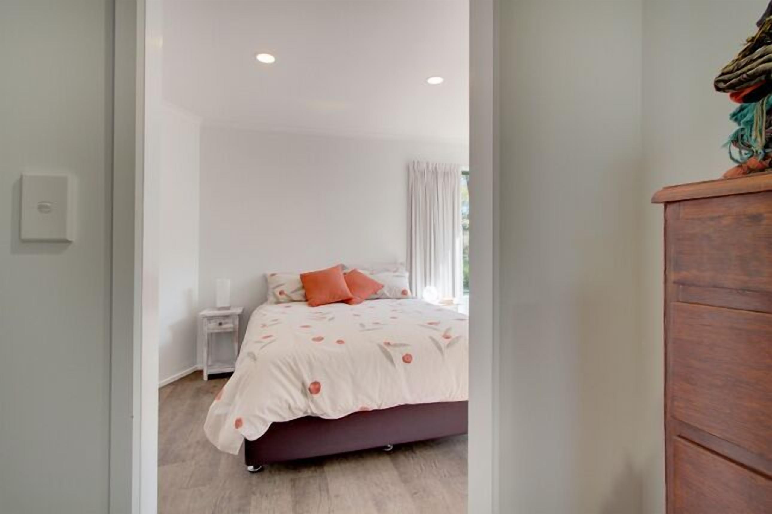 Little Rocks - quiet retreat — image 12