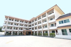 Building design - Weerawan Place (Khon Kaen)