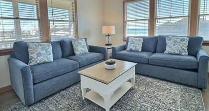 Pelican Place Cottage- Lyhyen kävelymatkan päässä rannalta - Community Pool & Spa