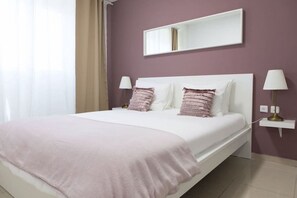Apartment, City View | 1 bedroom, premium bedding, desk, iron/ironing board - Sweethome26 - Jerusalem Center 6 Pers (Jerusalem)