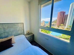 1 chambre, fer et planche à repasser, Wi-Fi gratuit, draps fournis