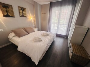 2 bedrooms, iron/ironing board, free WiFi, bed sheets - A564 - Nice apartment in front of the beach with parking (Cala de Finestrat)