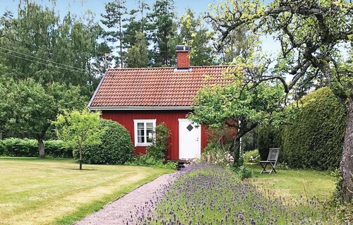 Lovely home in Vimmerby with lake view