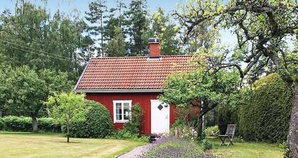 Lovely home in Vimmerby with lake view