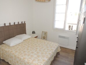 2 bedrooms