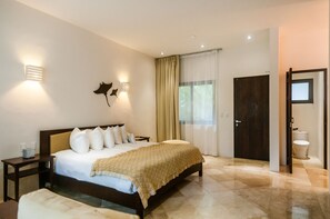 In-room safe, free WiFi, bed sheets