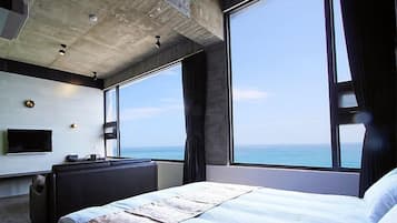 Habitación doble panorámica, vista al océano | Cortinas blackout, wifi gratis y ropa de cama