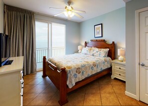 2 slaapkamers, een strijkplank/strijkijzer, gratis wifi, beddengoed