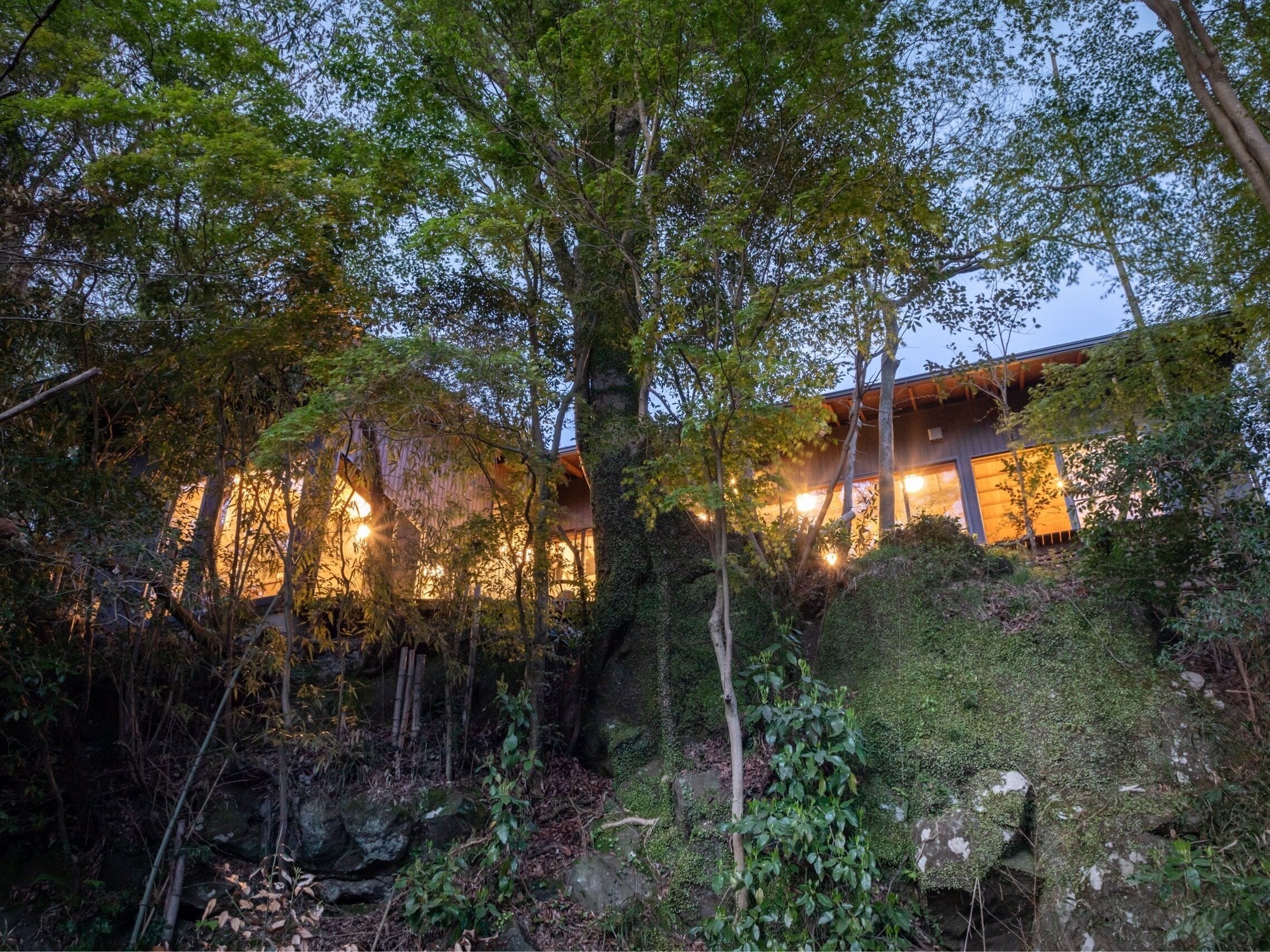 Luxury Room, 2 Bedrooms, Non Smoking, Garden View | Free WiFi, bed sheets