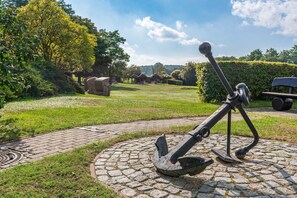 Uklassifisert bilde, 3 av 18, knapp