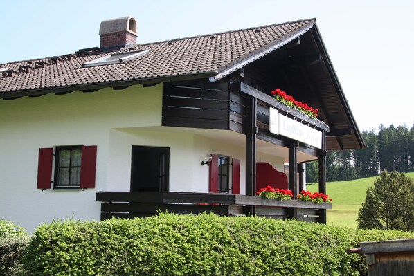 Front of property - Landhaus Seehof (Fuessen)