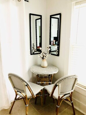 Dining - Downtown Middlebury 3 BR Home - Walk Everywhere! (Middlebury)