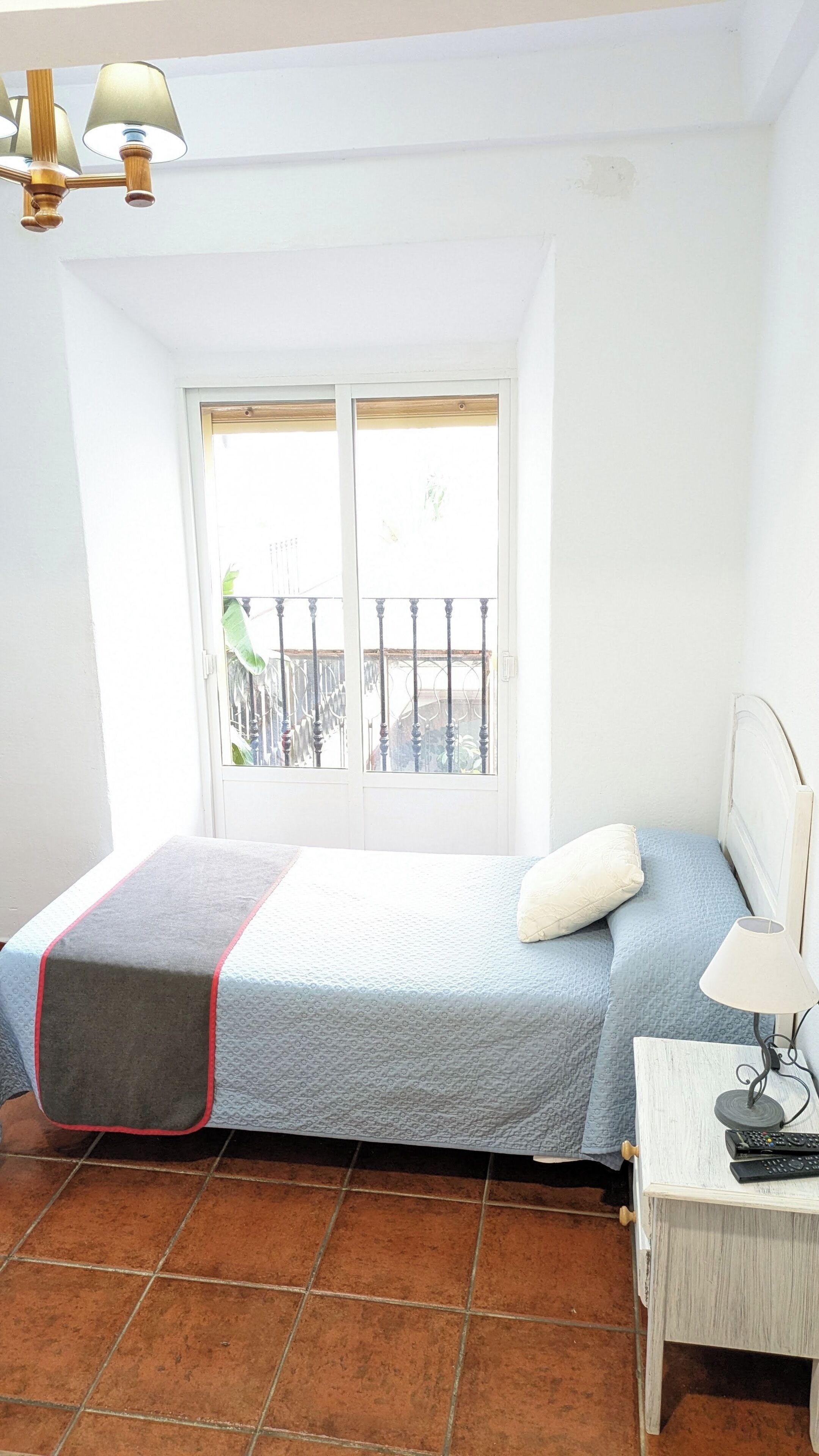 economy double room | desk, iron/ironing board, free wifi, bed sheets