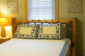 2 makuuhuonetta, ilmainen Wi-Fi, vuodevaatteet