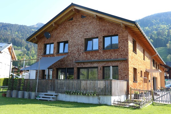 Esterni