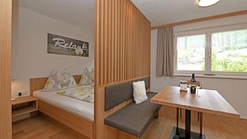 1 Schlafzimmer, Reisekinderbett, WLAN, Bettwäsche