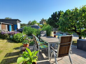 Outdoor dining - Sunset apartment (Fuhlendorf)
